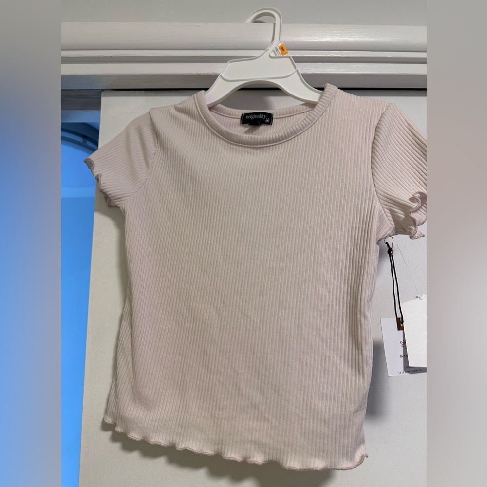 Originality girls cream top size Medium Nwt